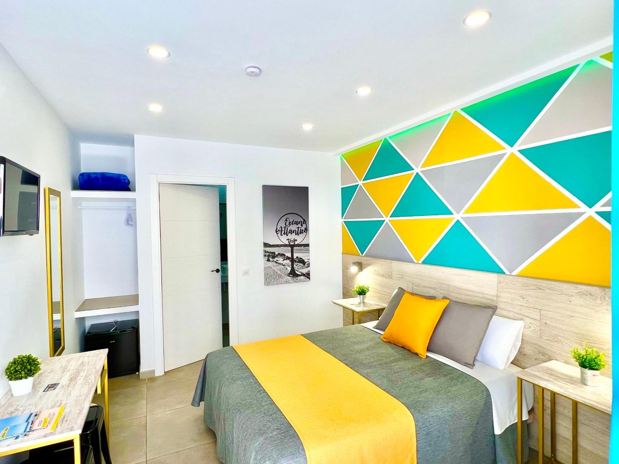 Dori Rooms Hostal Tarifa Bagian luar foto