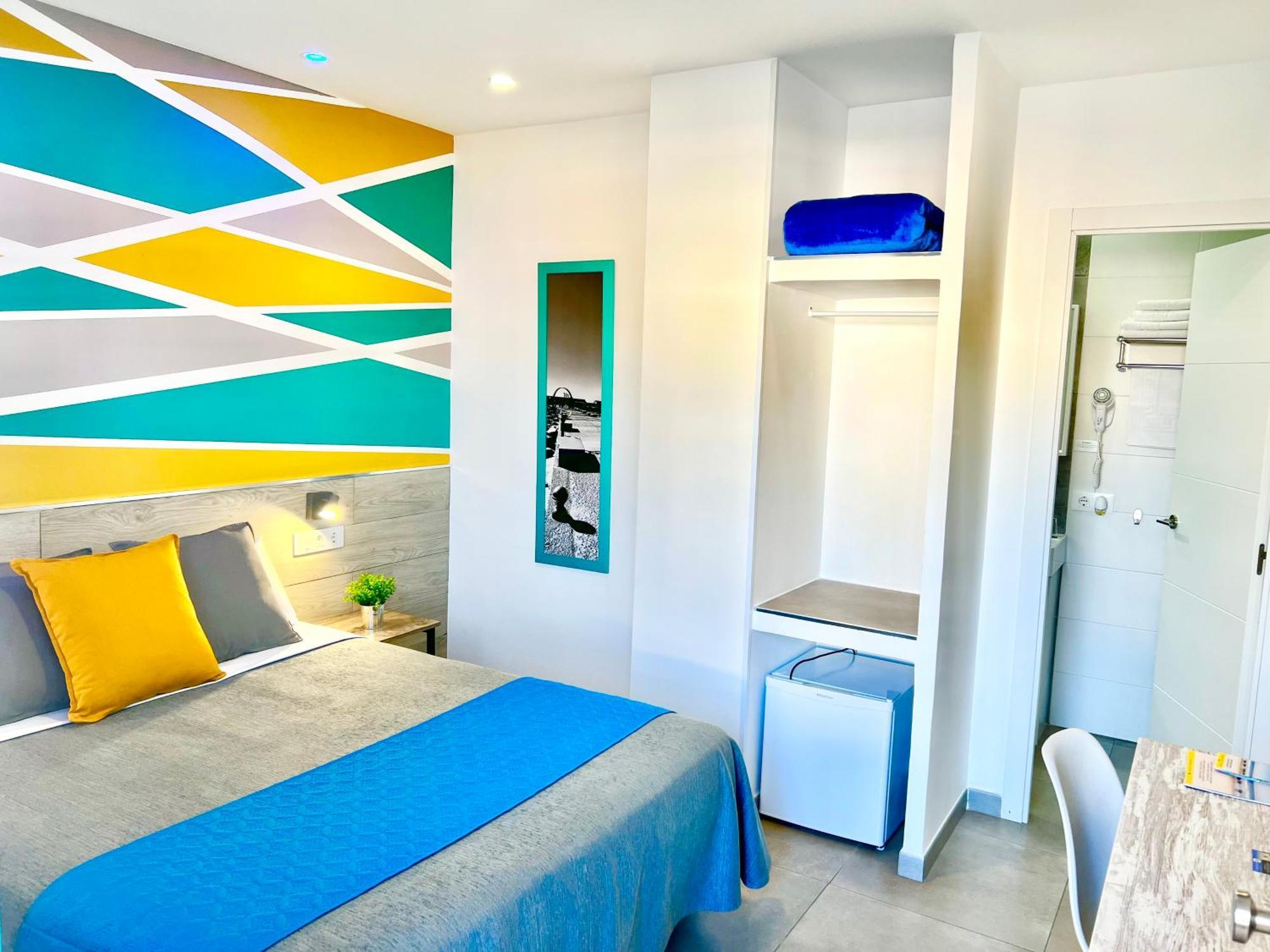 Dori Rooms Hostal Tarifa Bagian luar foto