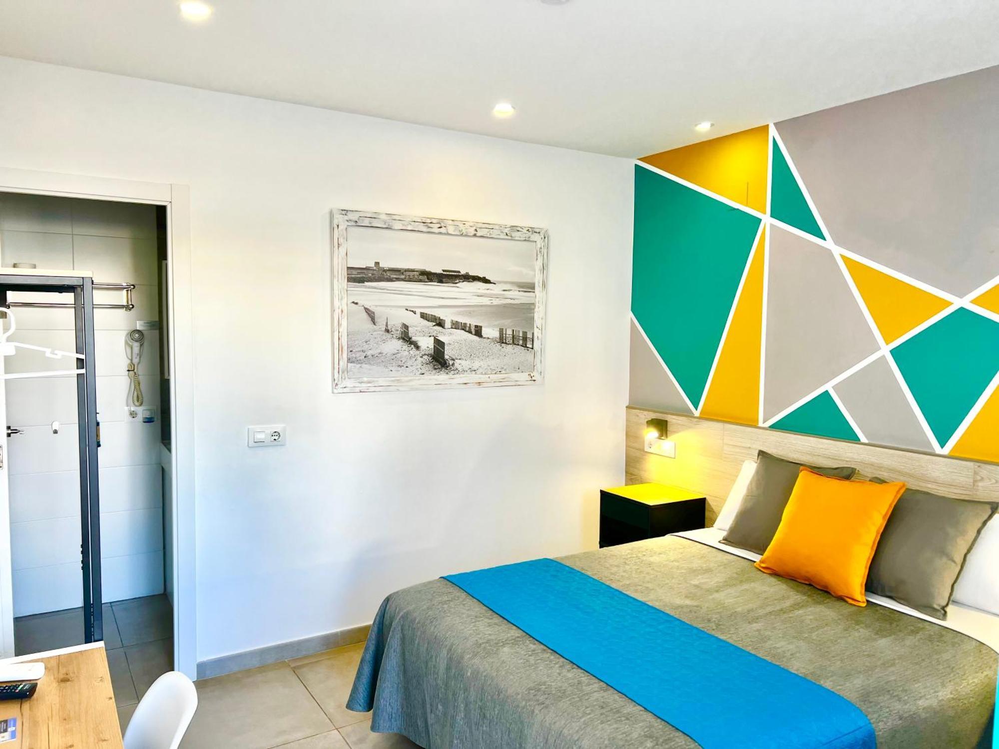 Dori Rooms Hostal Tarifa Bagian luar foto