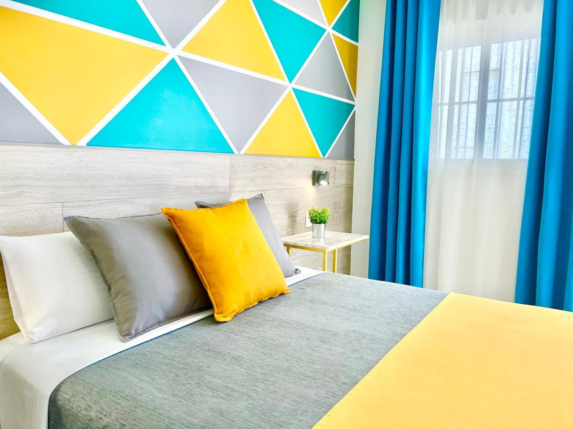 Dori Rooms Hostal Tarifa Bagian luar foto