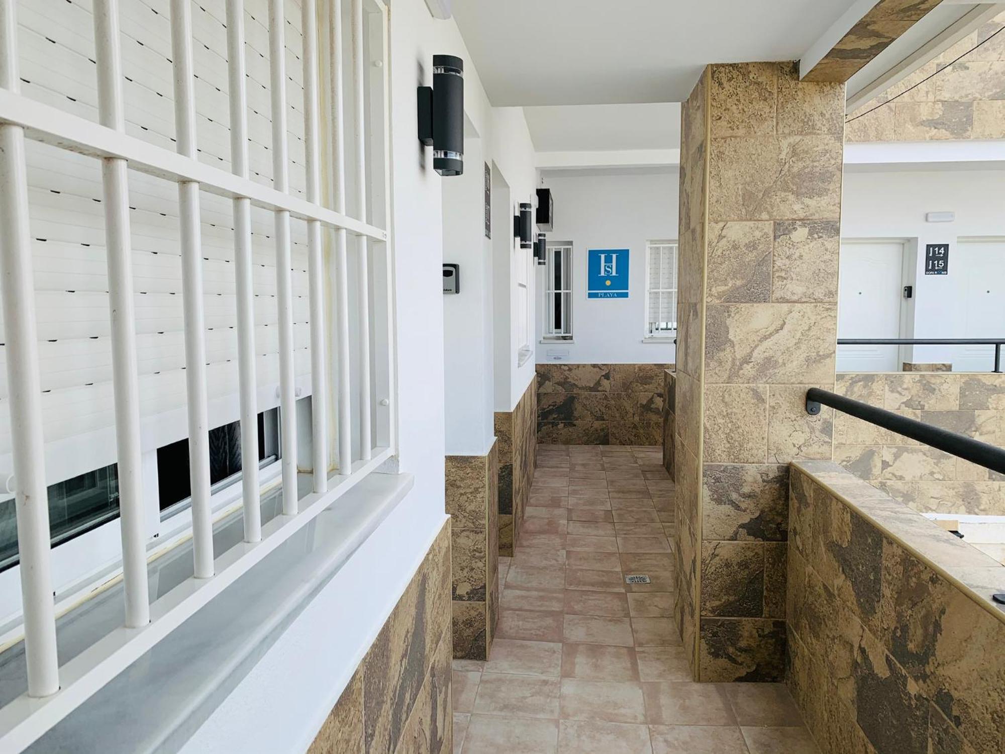 Dori Rooms Hostal Tarifa Bagian luar foto